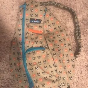Kavu sling bag fox print